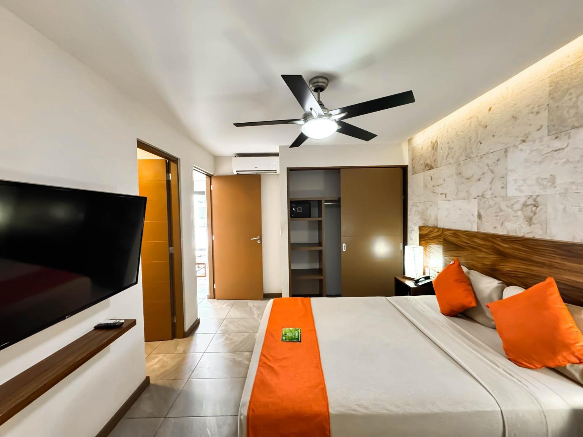 Grand Fifty Suites Плайя-дель-Кармен Екстер'єр фото