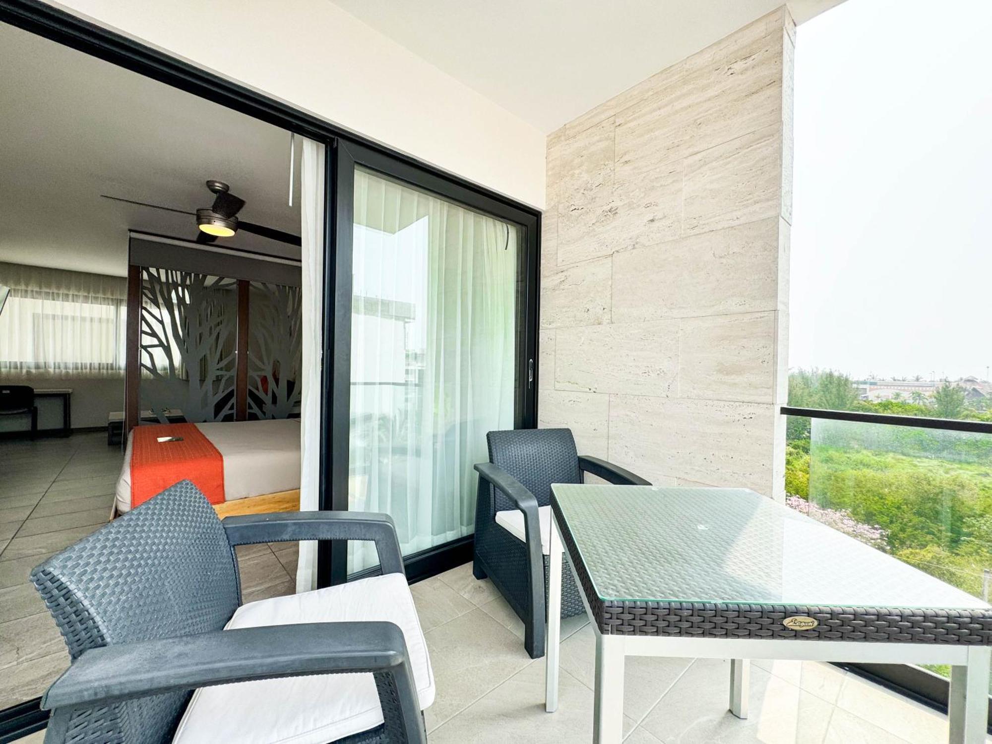 Grand Fifty Suites Плайя-дель-Кармен Екстер'єр фото