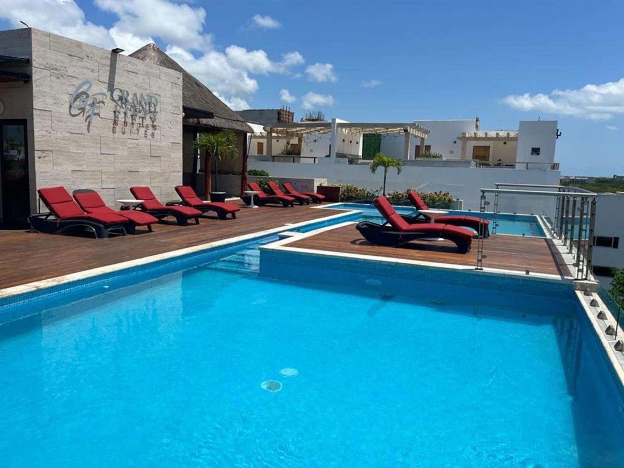 Grand Fifty Suites Плайя-дель-Кармен Екстер'єр фото